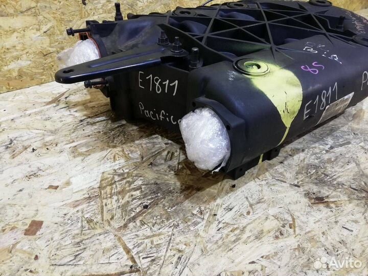 Выпускной коллектор Chrysler Pacifica 2006