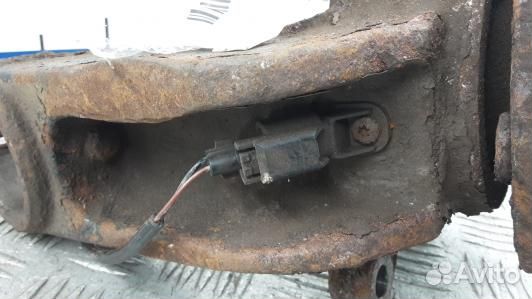 Ступица передняя левая ford mondeo 3 (HML20K901)