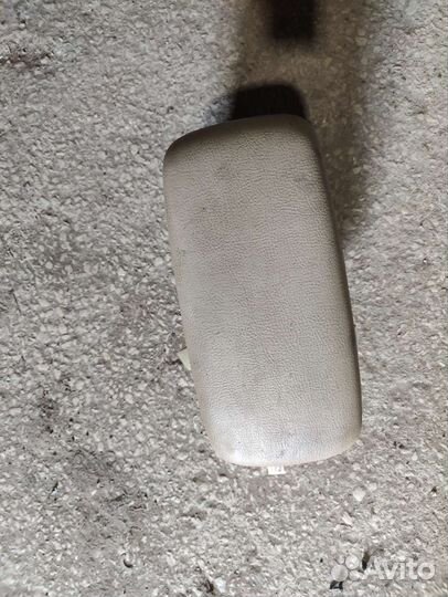 Крышка подлокотника Mazda 6 gg