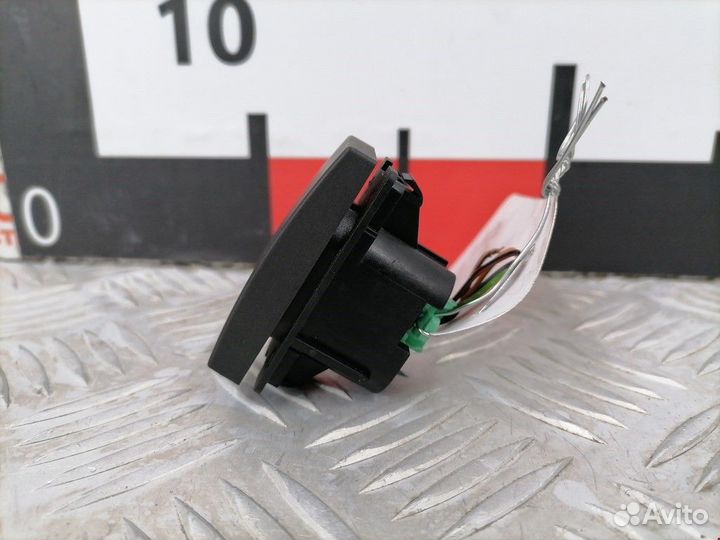 Кнопка аварийной сигнализации Ford C-Max 2006