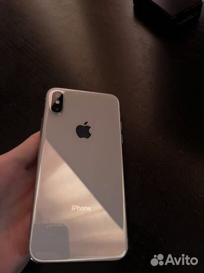 Телефон iPhone X