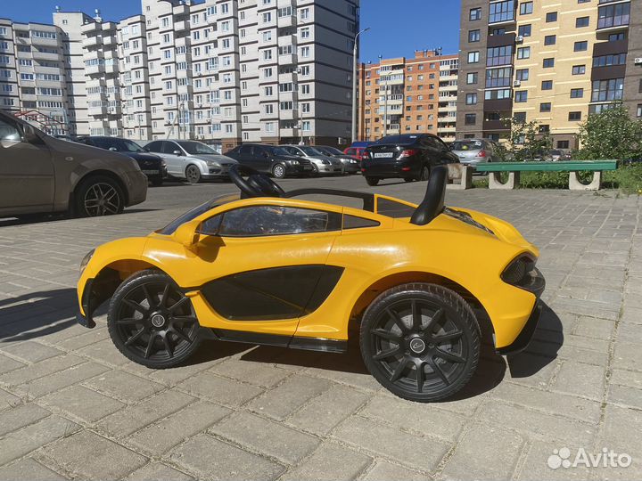 Машина на аккумуляторе детская