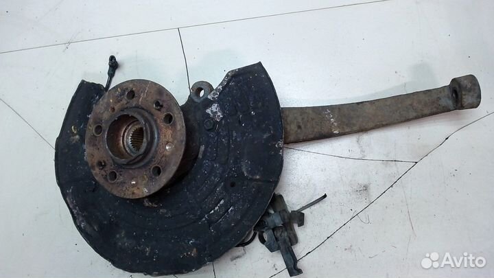 Ступица (кулак, цапфа) Mercedes R W251 2005, 2006