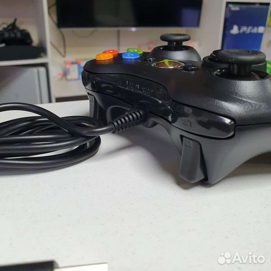 Геймпад Xbox 360 проводной (новый)