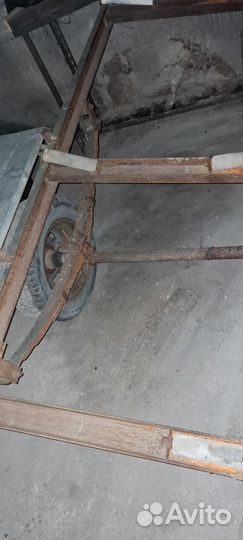 Лодочный прицеп