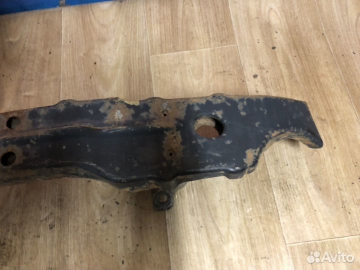 Усилитель переднего бампера SsangYong Kyron