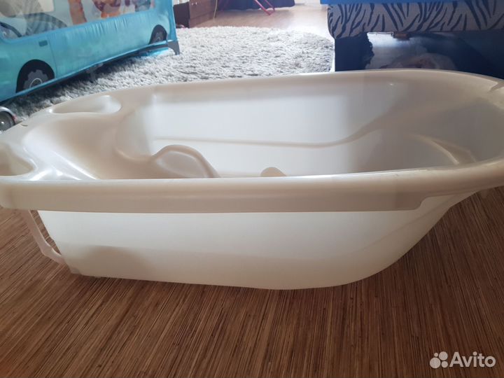 Ванночка для купания с горкой