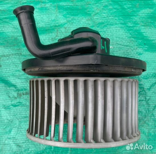 Вентилятор печки Mitsubishi Lancer 9