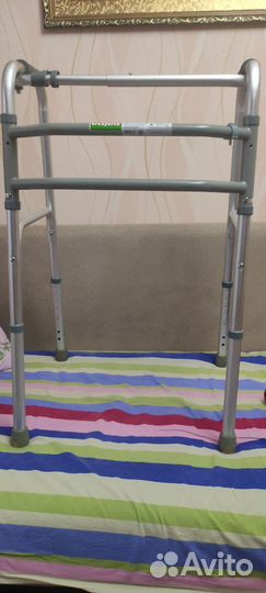 Ходунки для взрослых шагающие