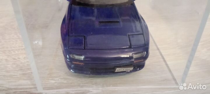 Модель автомобиля Mazda RX-7