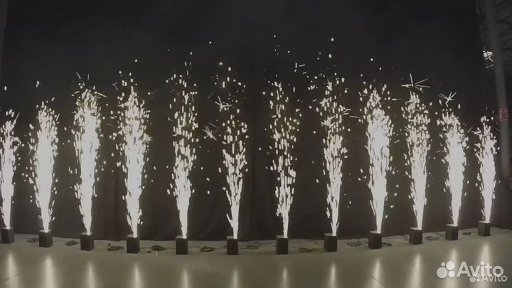 Sparkular искрящиеся фонтаны