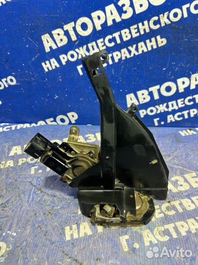 Задний левый замок двери Geely Mk седан 2009