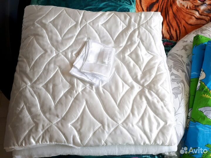 Одеяло на выписку новое
