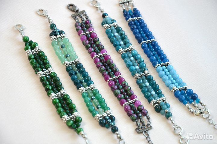 Браслет трёхрядный из натуральных камней