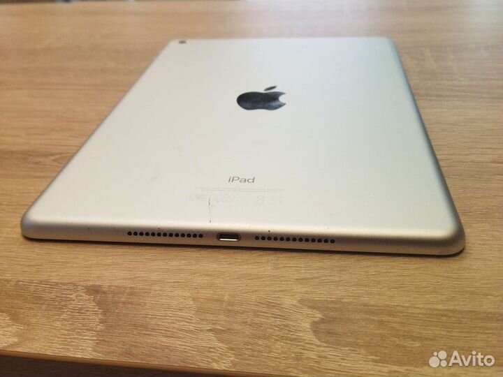 iPad 5 А1822 32 wifi