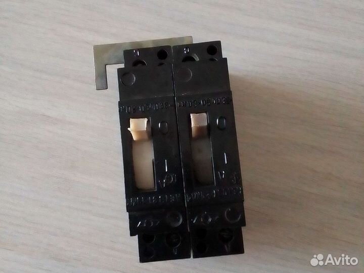 Переключатель электрощитовой