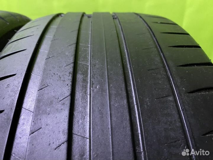 Michelin Pilot Sport 4 255/45 R17 94W