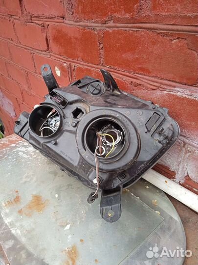 Фара на renault duster