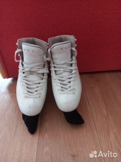 Коньки фигурные