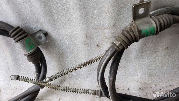 Трос стояночного тормоза Mitsubishi Lancer 10