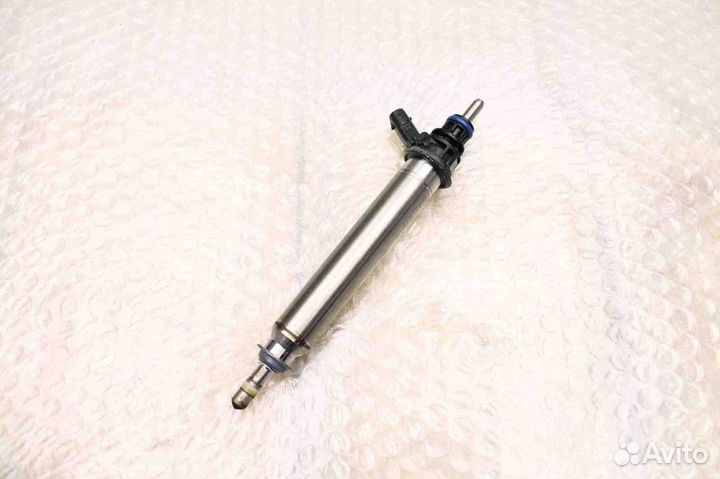 Форсунка топливная Mercedes X204 W204 W205 C20