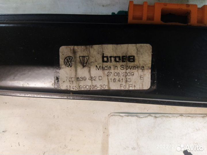 Стеклоподъемник задний правый VW Touareg 7L 03-10