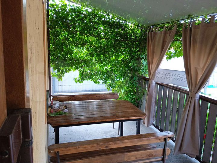 Дом 45 м² на участке 6,5 сот.