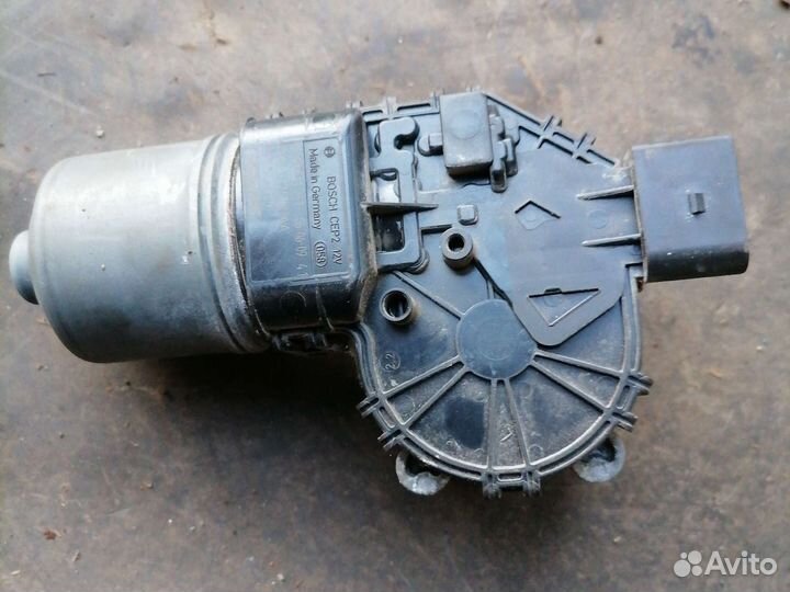 Моторчик трапеции Ford Focus