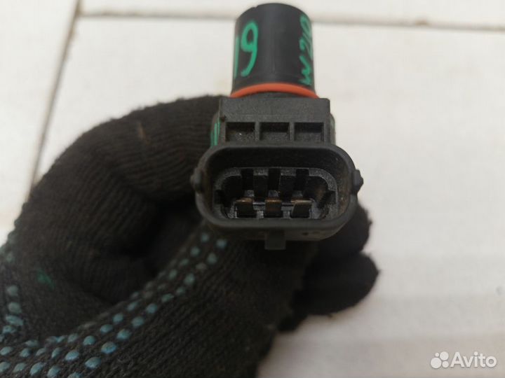 Датчик положения распредвала