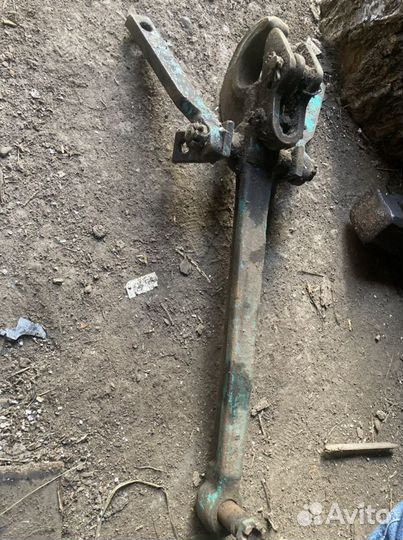 Устройство тягово сцепное для трактора