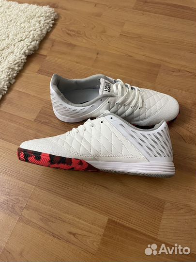 Футзалки nike новые 42