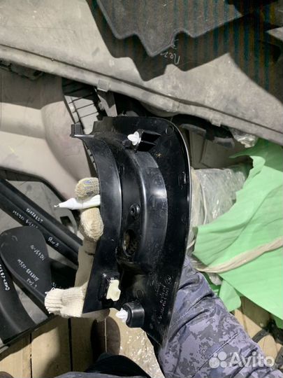 Накладка передней стойки Бмв f10 f11 левая