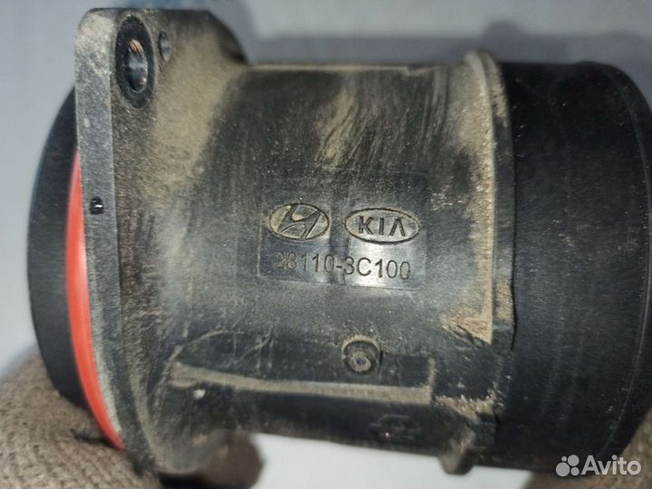 Расходомер воздуха (массметр) Kia Magentis 2