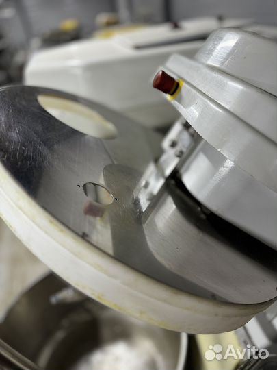 Тестомес с подкатной дежой Sigma