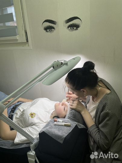 Обучение наращиванию ресниц.Длительность:63 часа