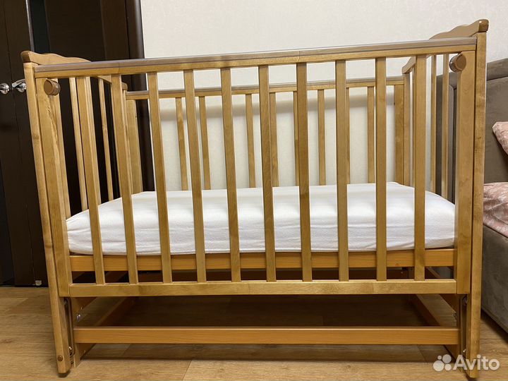 Детская кроватка Можга(Красная Звезда) с маятником