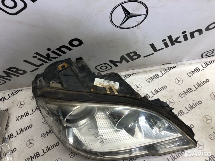 Фара галогеновая правая Mercedes Ml W164