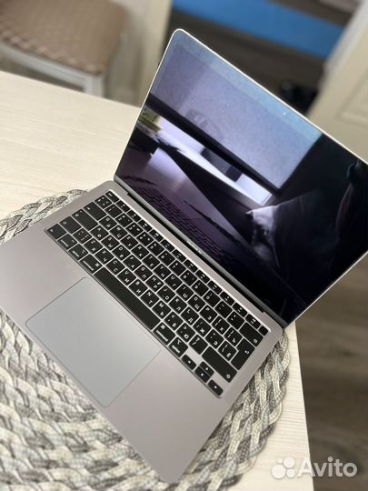 Apple MacBook air 13 2020 m1 8gb 512