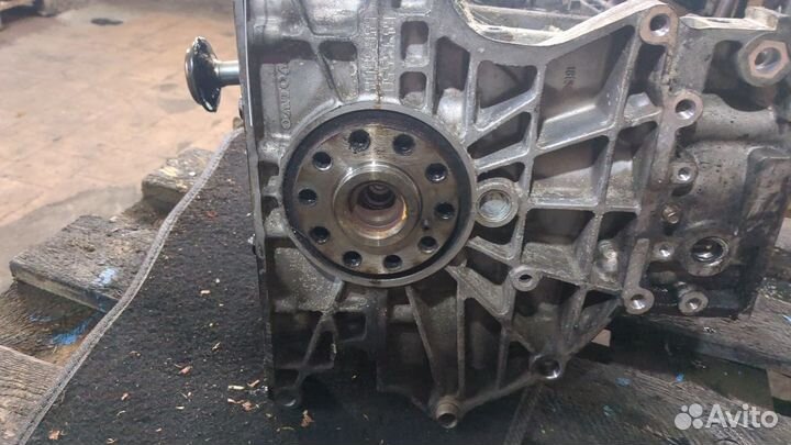 Блок цилиндров Volvo XC90 D5244T 2.4 Дизель, 2004