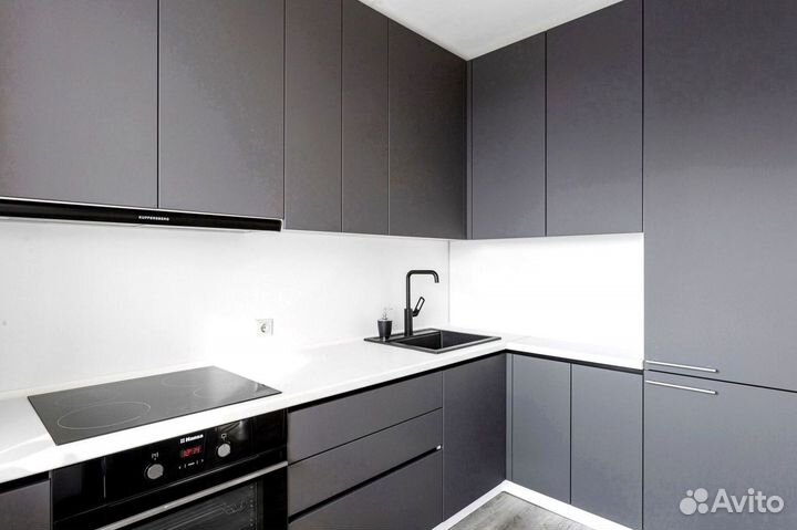 Кухонный гарнитур угловой в потолок на заказ