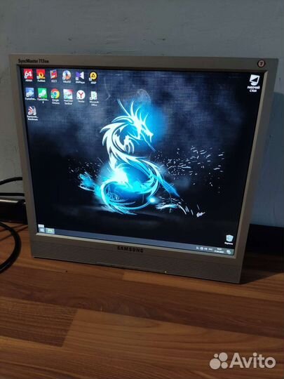 Монитор 17 дюймов без ножки