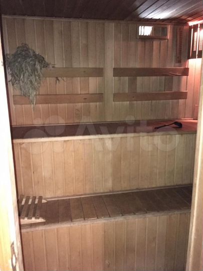 Дом 280 м² на участке 9 сот.