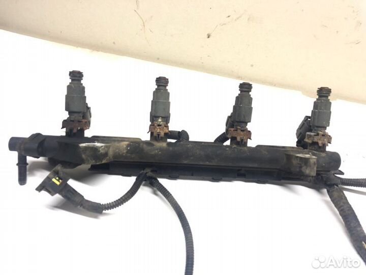 Топливная рампа Kia Spectra седан 1 2007