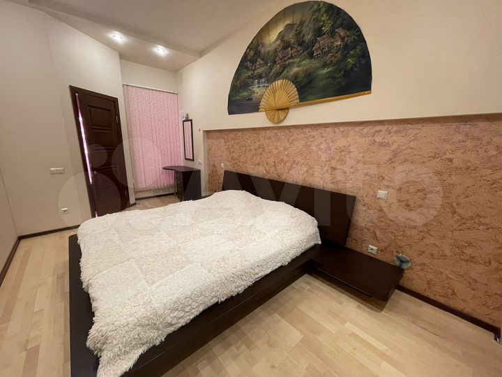 2-к. квартира, 98,4 м², 2/3 эт.