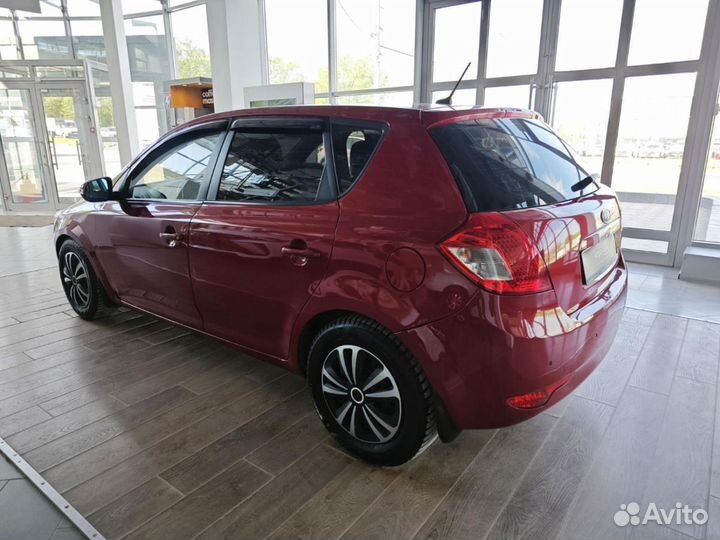 Kia Ceed 1.6 AT, 2011, 187 892 км