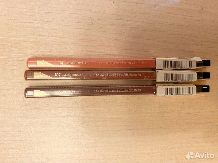 Каоандаш для губ Loreal