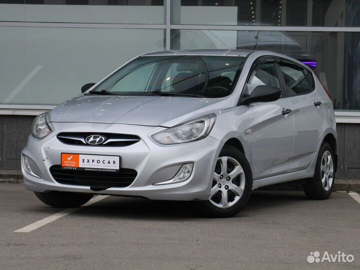 Hyundai Solaris 1.4 AT, 2012, 90 000 км