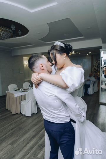 Ведущая, тамада, певица