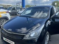 Kia Rio 1.4 AT, 2017, 175 000 км, с пробегом, цена 1 100 000 руб.