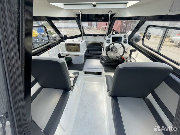 Катер Grizzly 600 cab